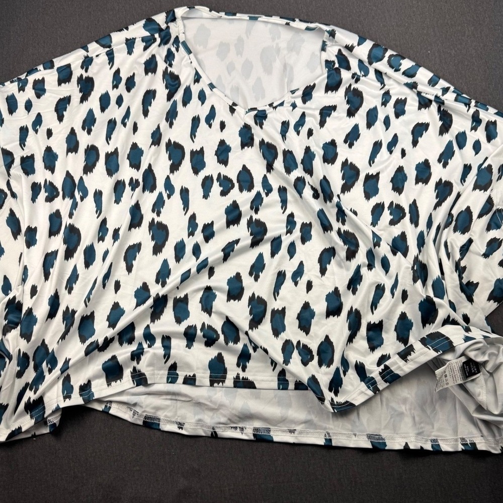 Emery Rose 0XL‎ Plus Size Tunic Top Dolman Short Sleeve Leopard Print